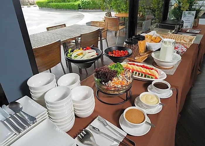 Hotel Surestay By Western Ramintra Bangkok